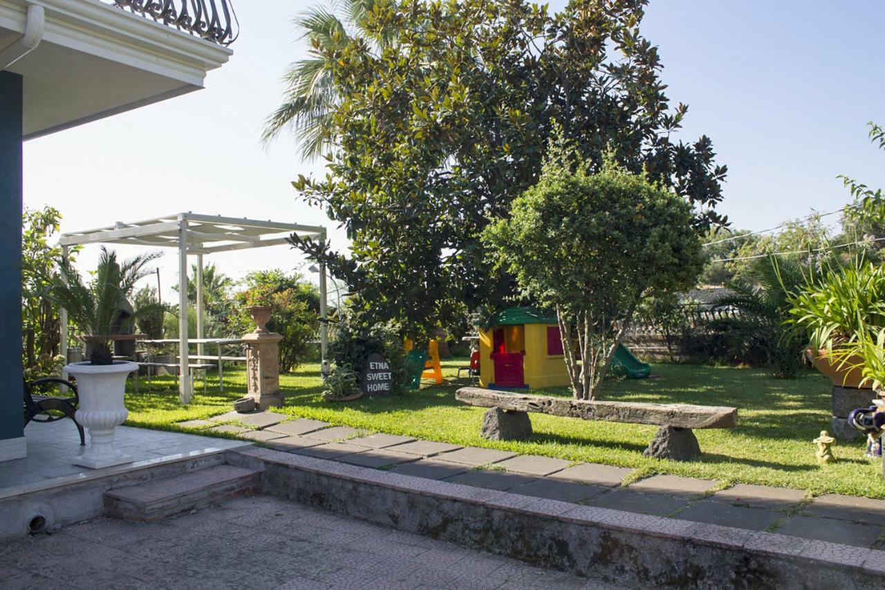 Etna Sweet Home Santa Venerina Exterior foto